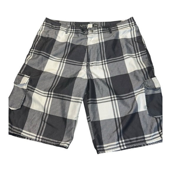 Univibe Men's Black and White Plaid Shorts size 38 - Picture 1 of 11